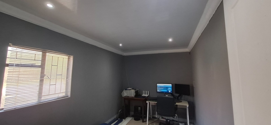 3 Bedroom Property for Sale in Vaalpark Free State
